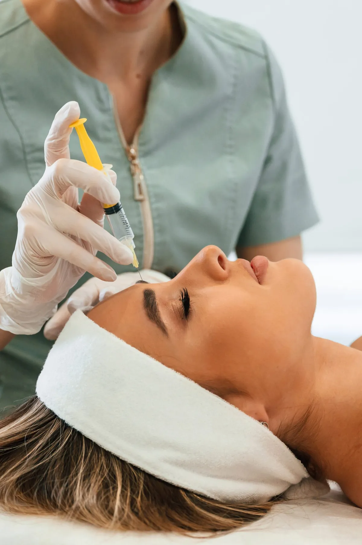 Facial rejuvenation treatment